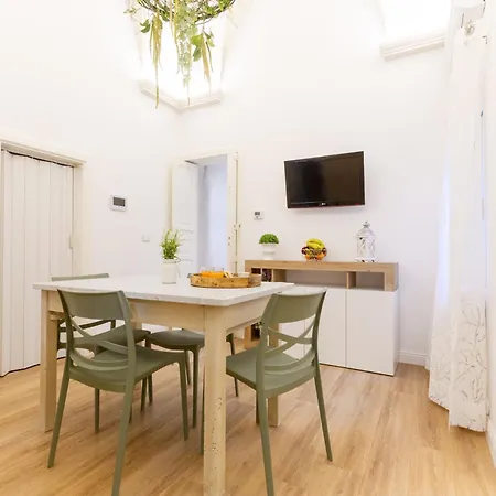 Apartment La Civetta - Relax E Stile A Wi-fi & Ac Galatina